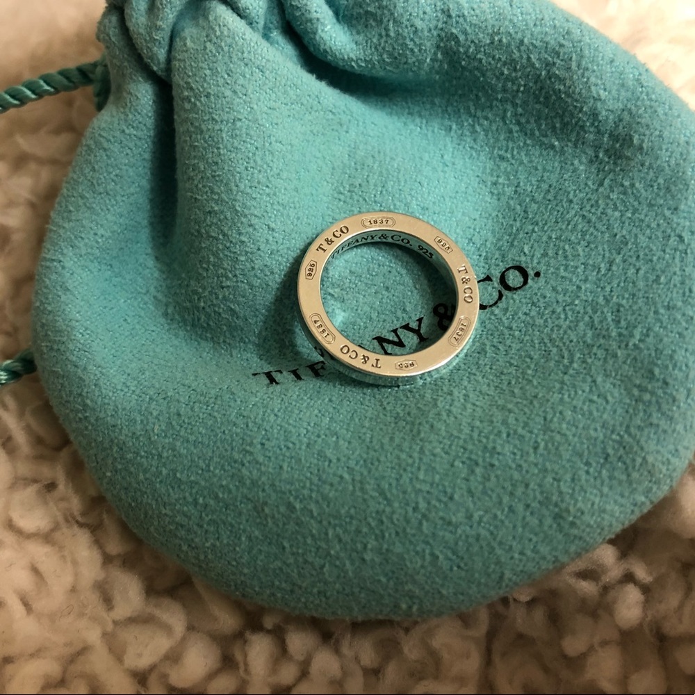 ✨Tiffany 1837 Circle Pendant✨